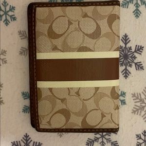 Coach wallet beige
